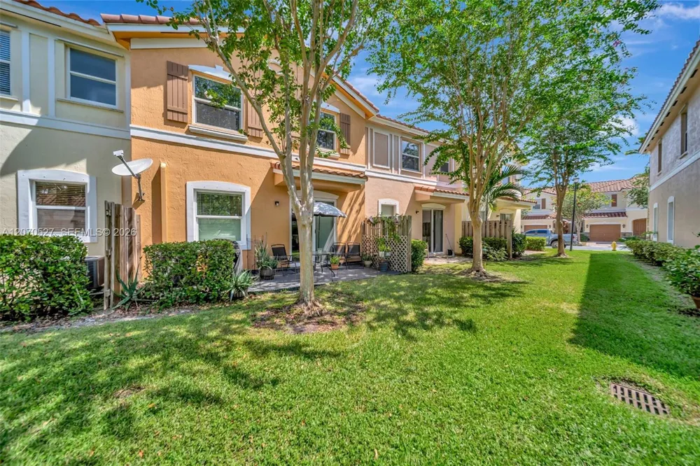 12434 NW Emerald Creek Mnr Plantation, FL 33325