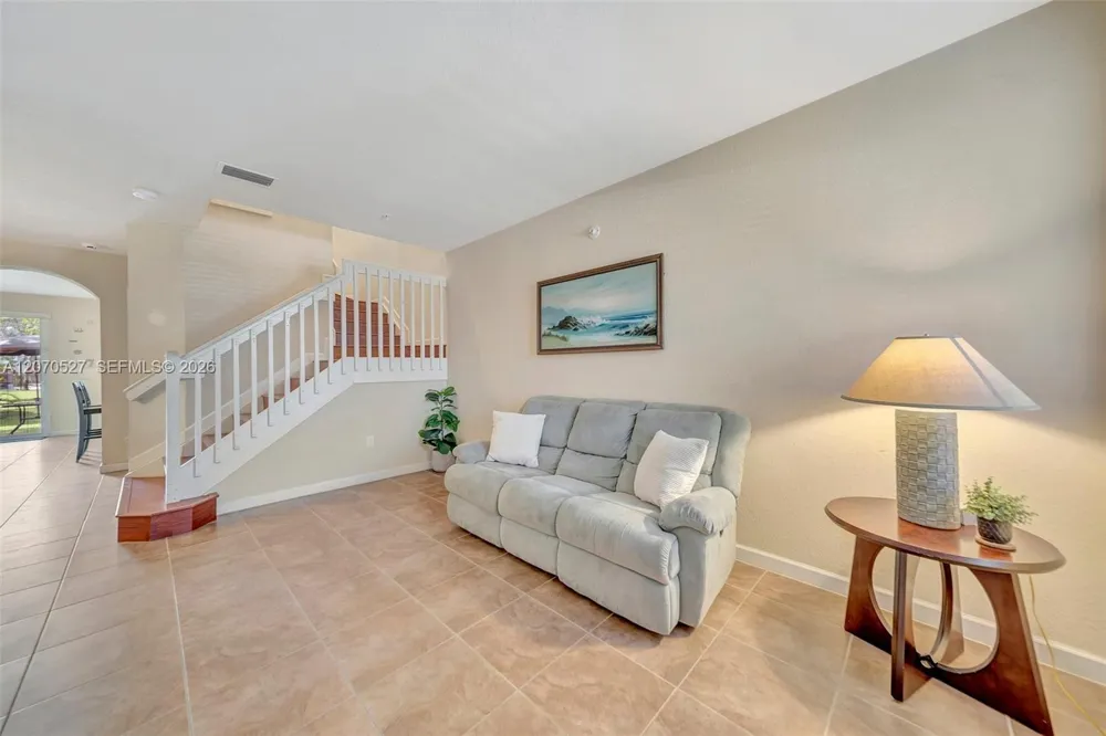 12434 NW Emerald Creek Mnr Plantation, FL 33325