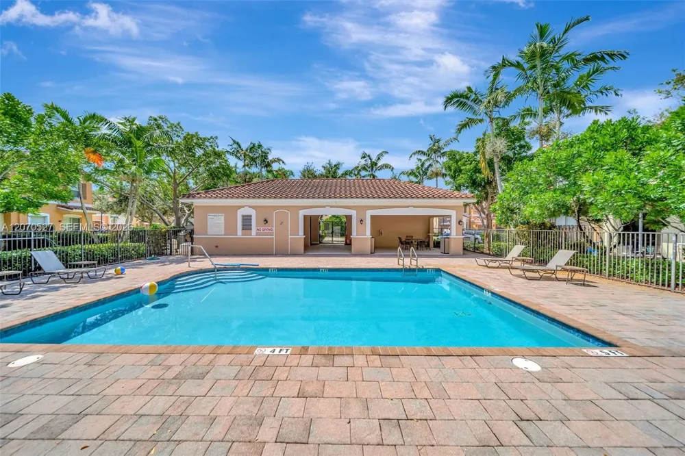 12434 NW Emerald Creek Mnr Plantation, FL 33325