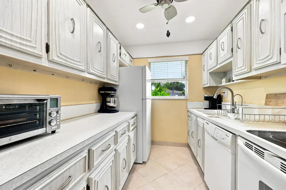 415 High Point Boulevard #B Delray Beach, FL 33445
