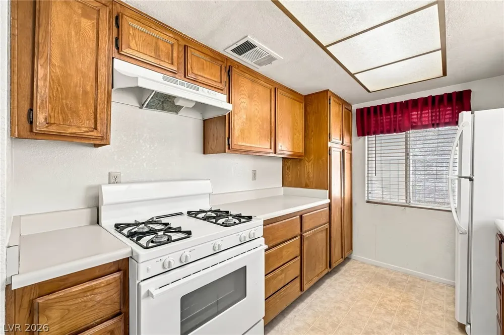 2124 Pebble Creek Lane Laughlin, NV 89029