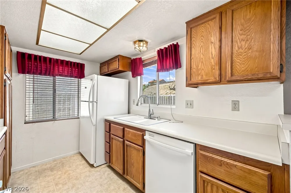 2124 Pebble Creek Lane Laughlin, NV 89029