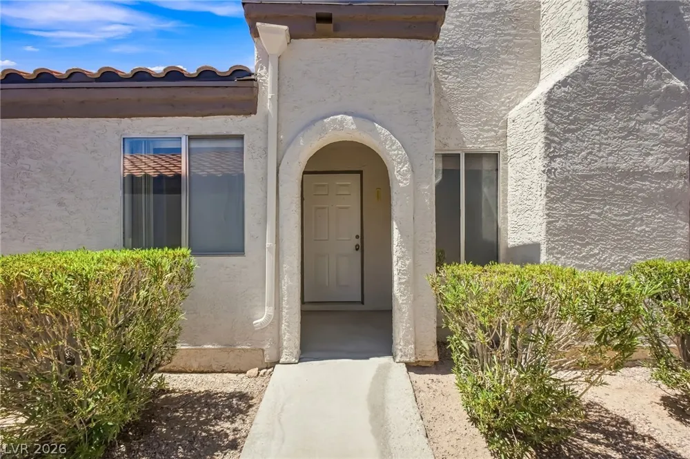 2124 Pebble Creek Lane Laughlin, NV 89029