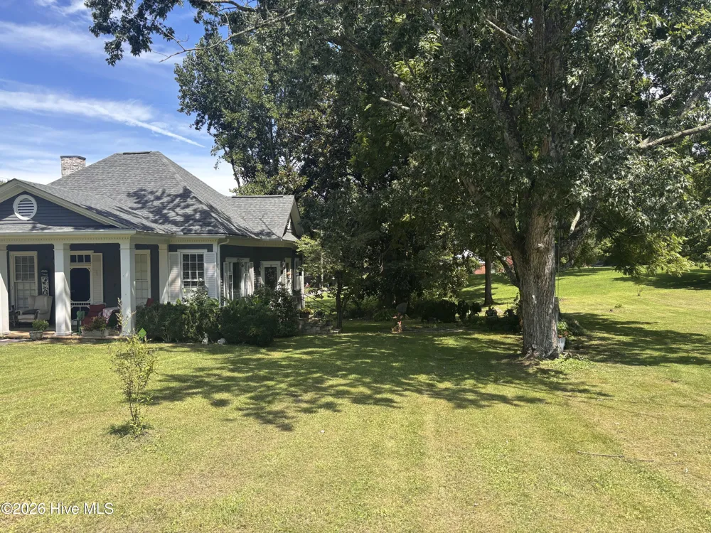 55 Aquone Road Andrews, NC 28901