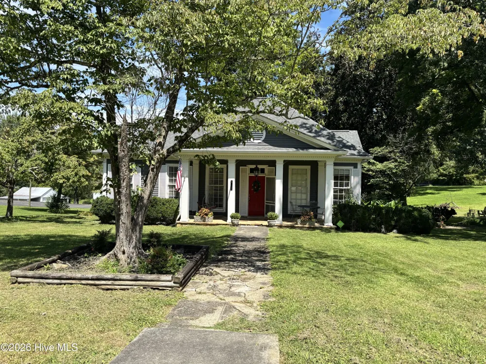 55 Aquone Road Andrews, NC 28901