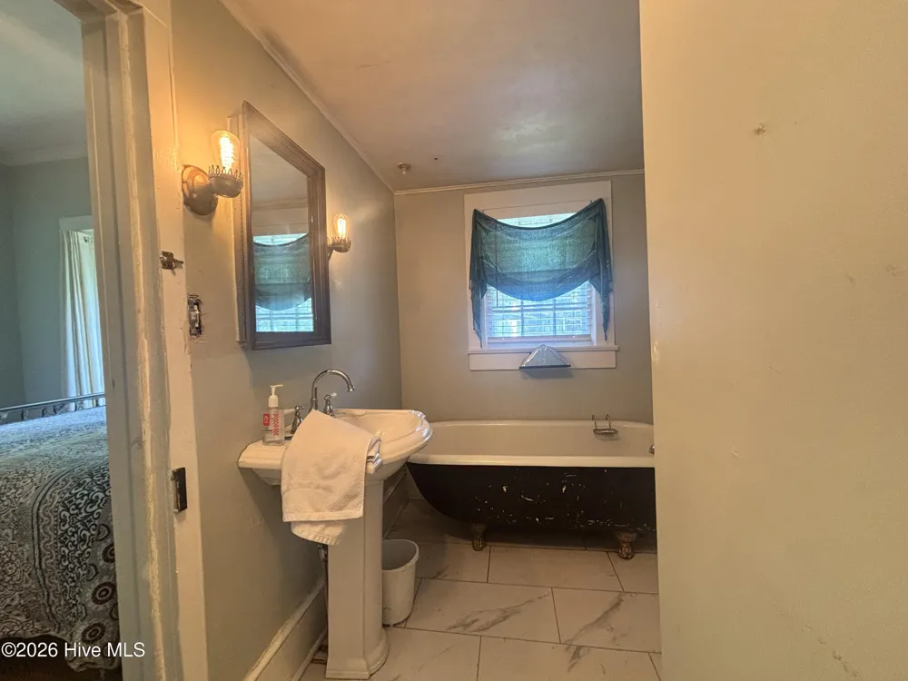 55 Aquone Road Andrews, NC 28901