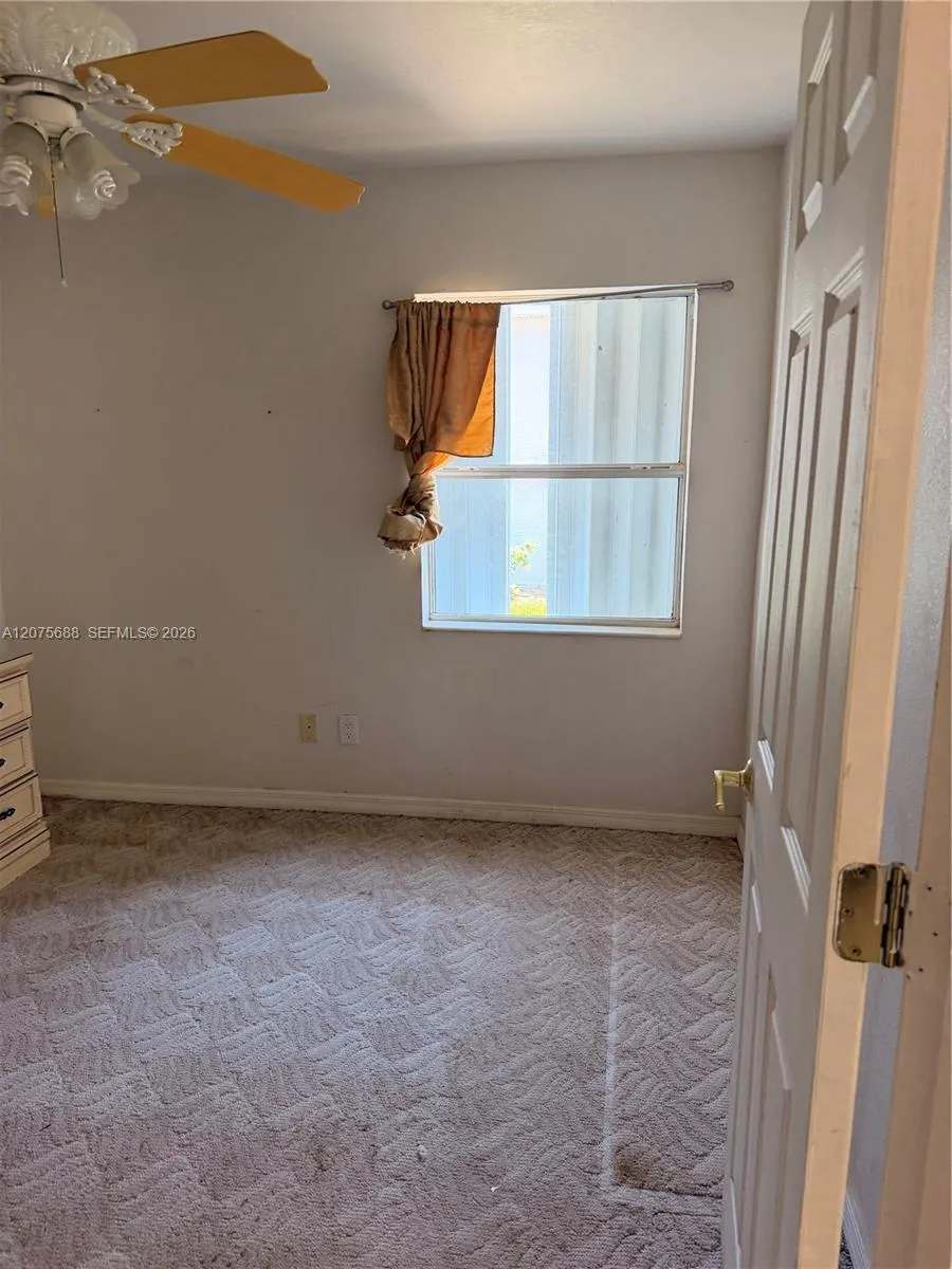 921 Redwood St Daytona, FL 32117