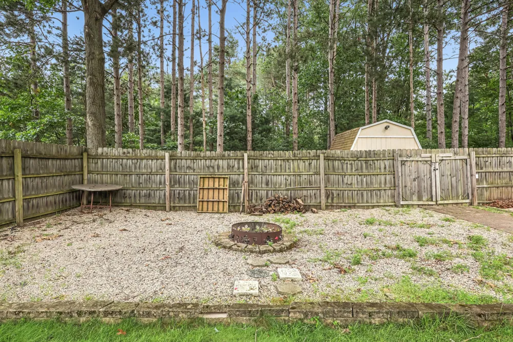 6640 Megan Court Muskegon, MI 49442