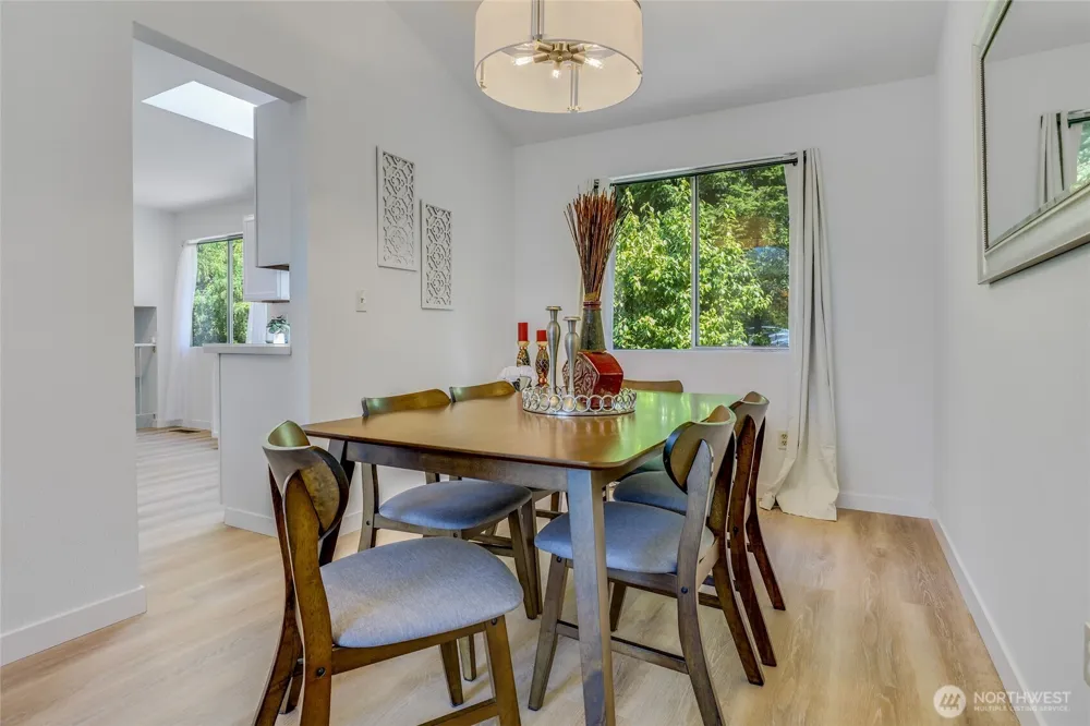 1124 S 23rd Street Renton, WA 98055