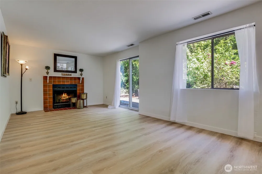 1124 S 23rd Street Renton, WA 98055
