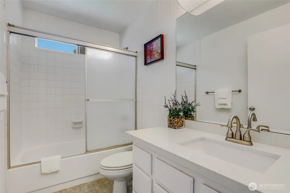 1124 S 23rd Street Renton, WA 98055