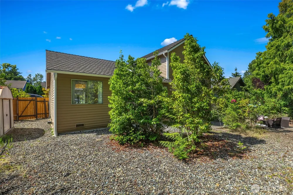 1124 S 23rd Street Renton, WA 98055