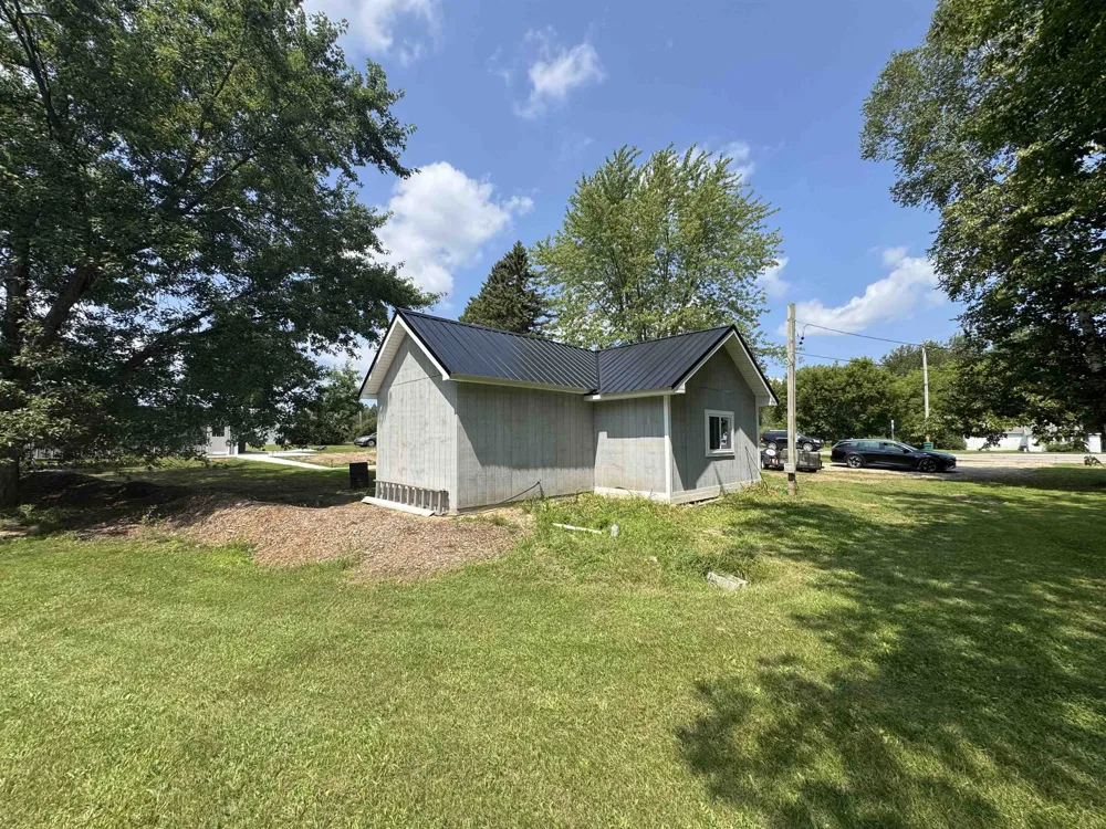 978 E M-55 Churchill Township, MI 48661