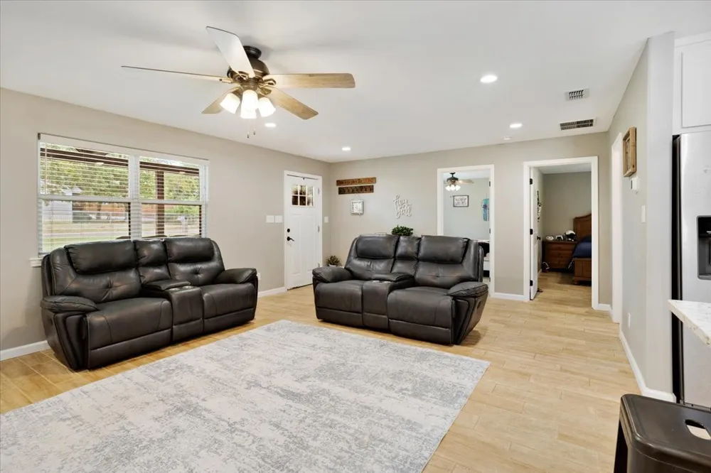 37 Oxford Drive Gordonville, TX 76245
