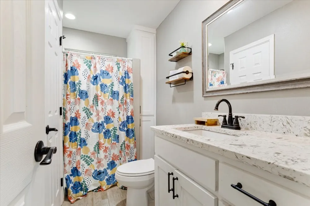 37 Oxford Drive Gordonville, TX 76245