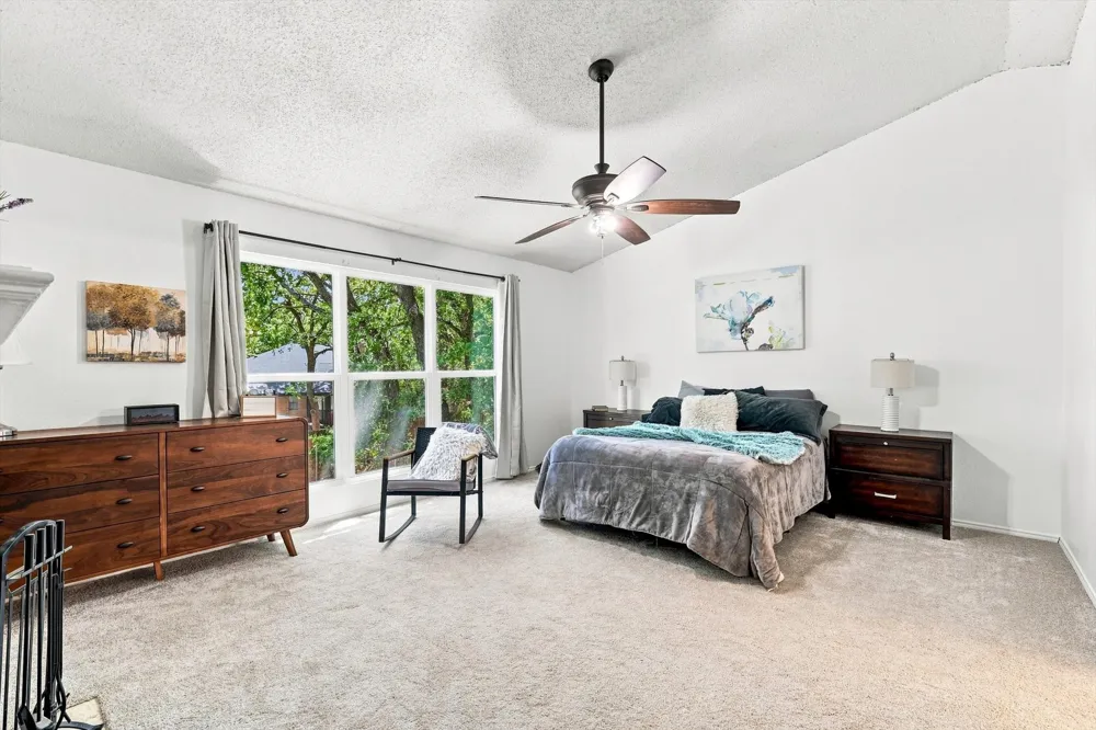 6832 Parkwood Drive North Richland Hills, TX 76182