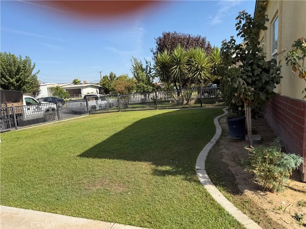2601 Dore Drive Bakersfield, CA 93304