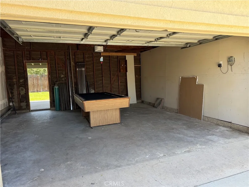 2601 Dore Drive Bakersfield, CA 93304