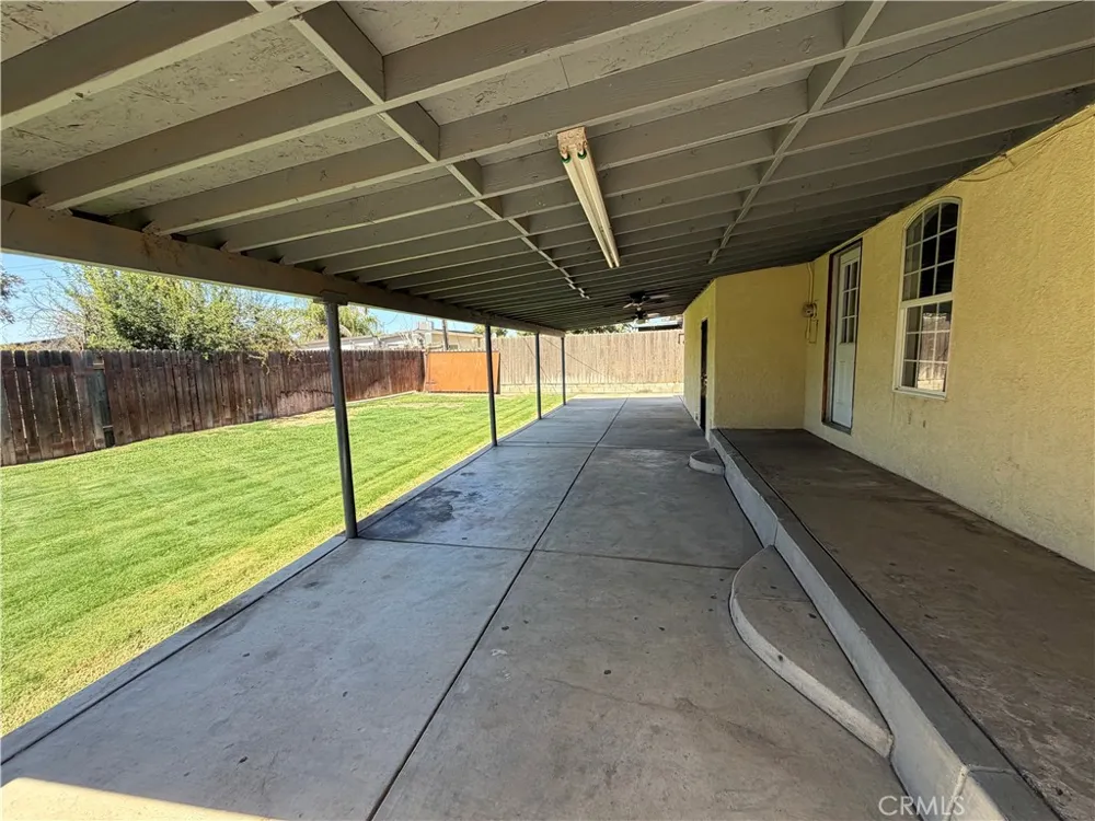2601 Dore Drive Bakersfield, CA 93304
