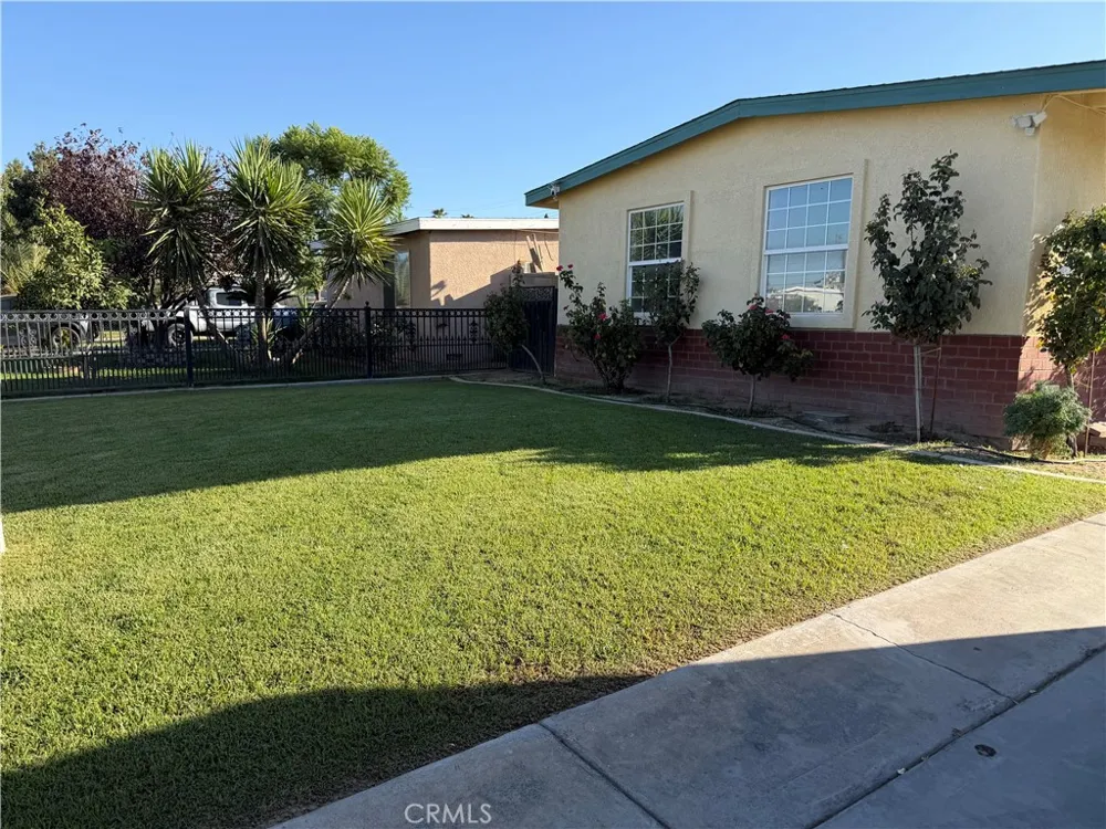 2601 Dore Drive Bakersfield, CA 93304