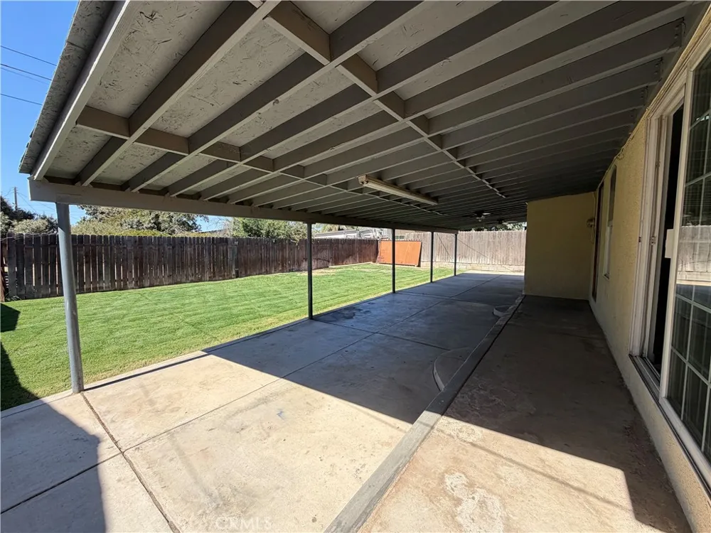 2601 Dore Drive Bakersfield, CA 93304