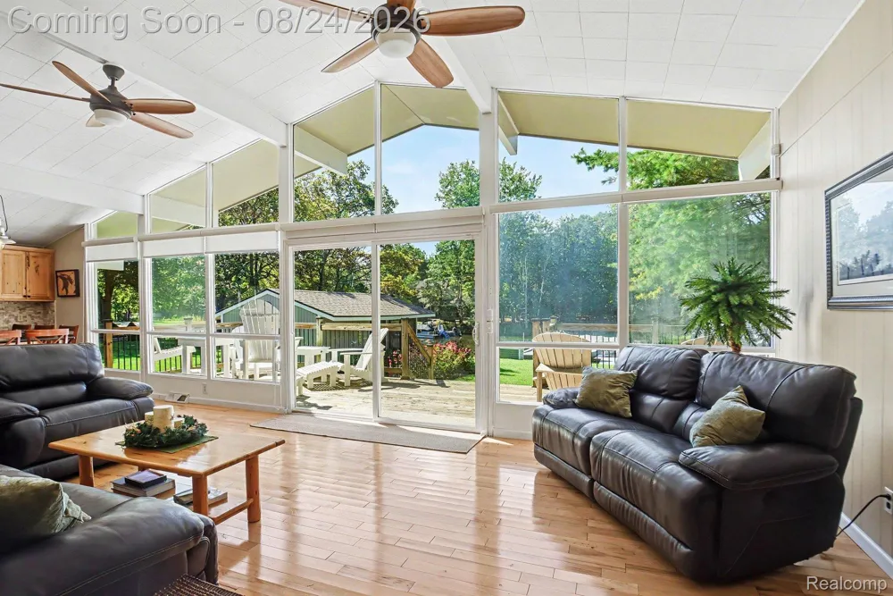 9647 Shore Drive Caseville Township, MI 48755