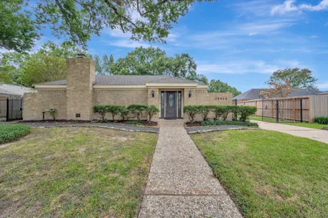 15414 Pleasant Valley Road