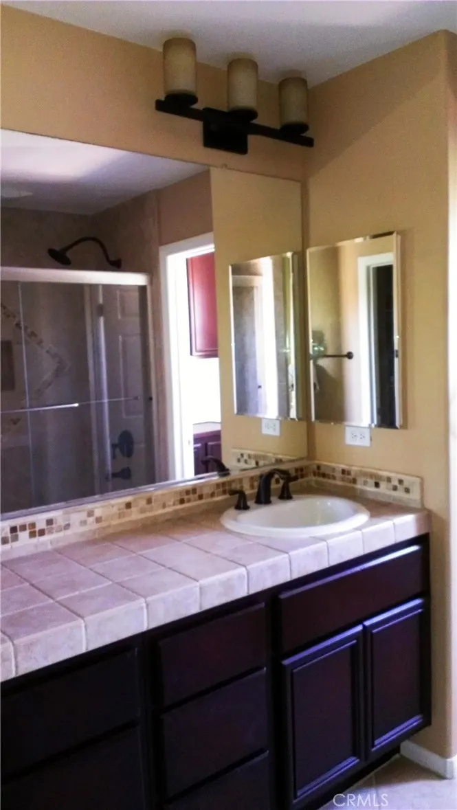 50 Trailing Vine Irvine, CA 92602
