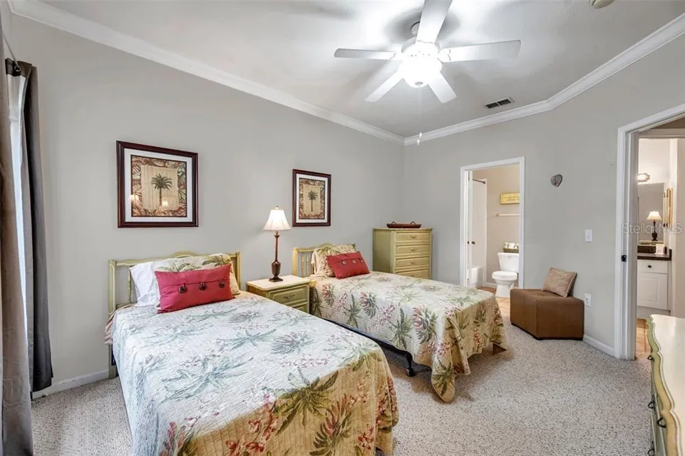 2279 PORTOFINO PLACE #20-202 Palm Harbor, FL 34683