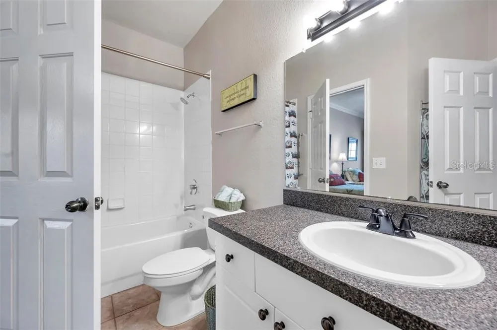 2279 PORTOFINO PLACE #20-202 Palm Harbor, FL 34683
