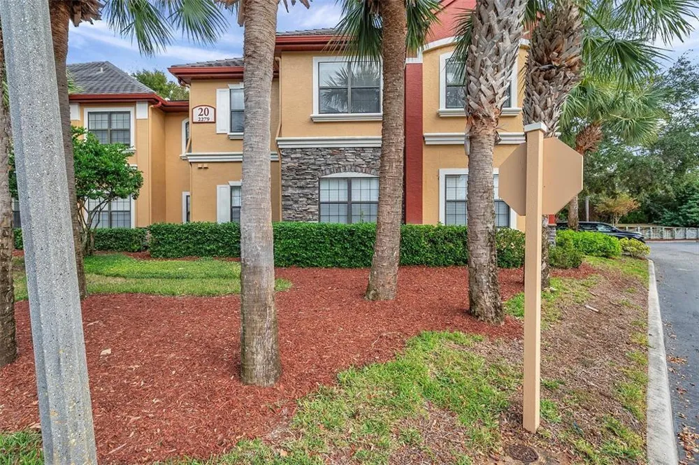 2279 PORTOFINO PLACE #20-202 Palm Harbor, FL 34683