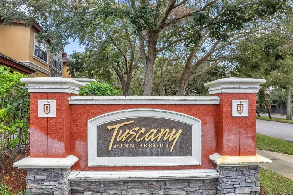 2279 PORTOFINO PLACE #20-202 Palm Harbor, FL 34683