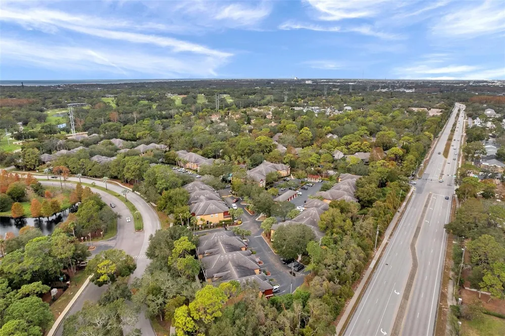 2279 PORTOFINO PLACE #20-202 Palm Harbor, FL 34683