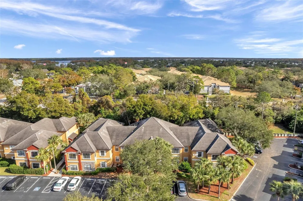 2279 PORTOFINO PLACE #20-202 Palm Harbor, FL 34683