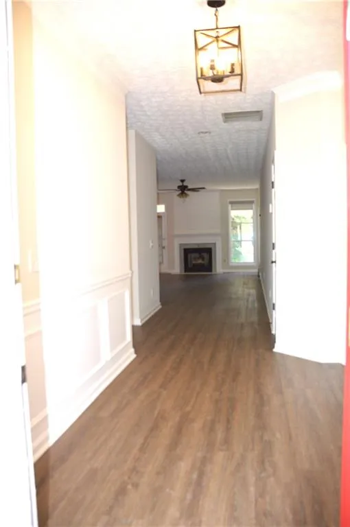 2021 Crestview Way Woodstock, GA 30188