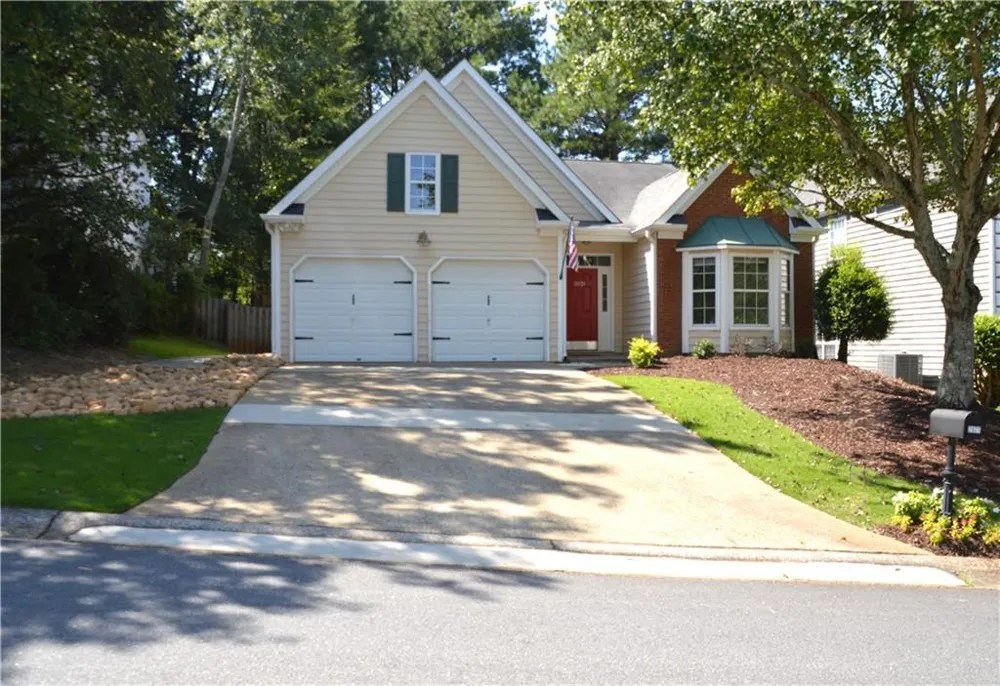 2021 Crestview Way Woodstock, GA 30188