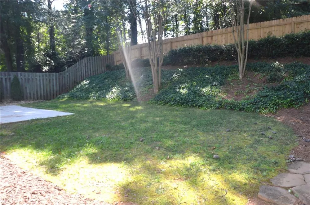 2021 Crestview Way Woodstock, GA 30188