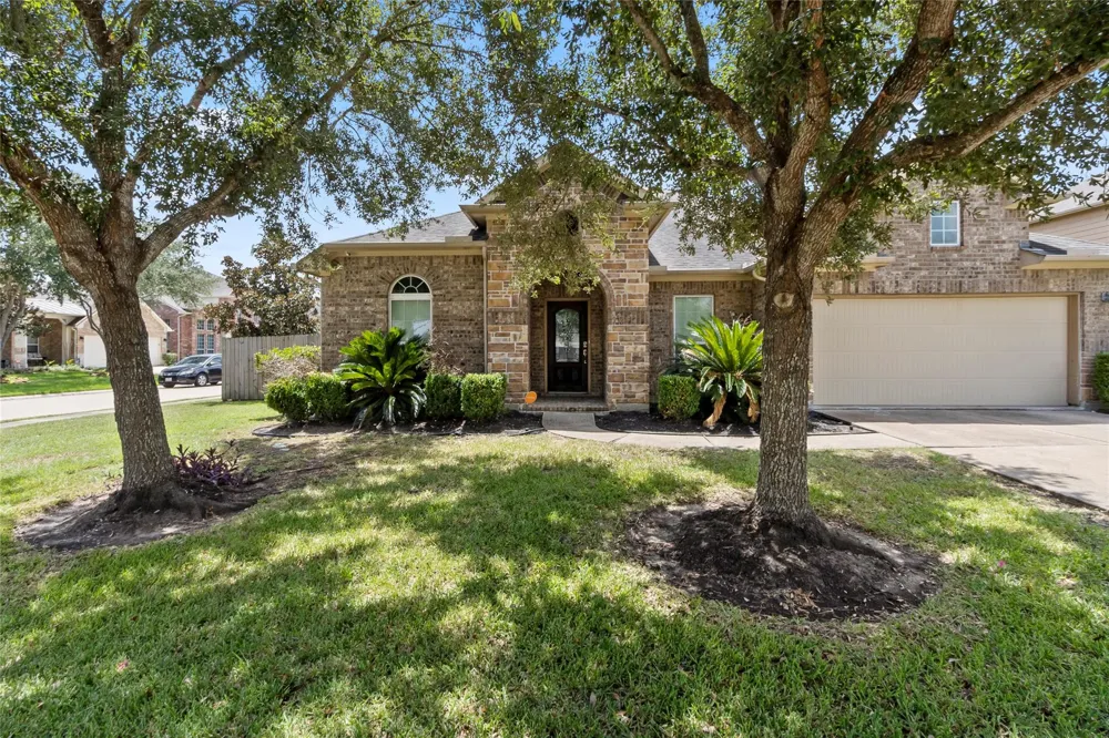 13402 Indigo Sands Drive Pearland, TX 77584