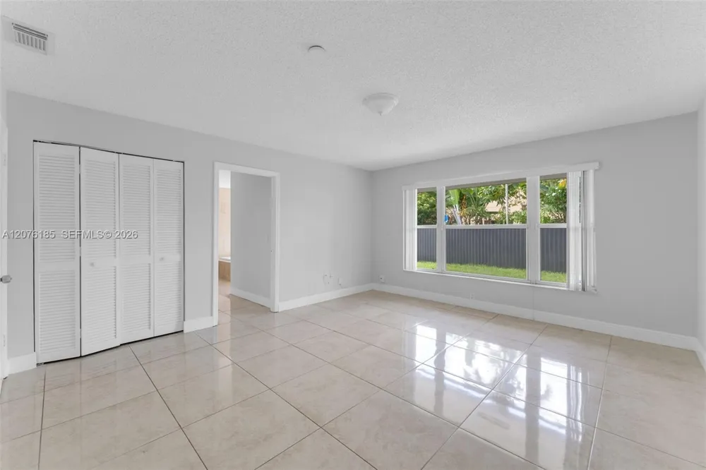 9835 SW 56th St #0 Miami, FL 33165
