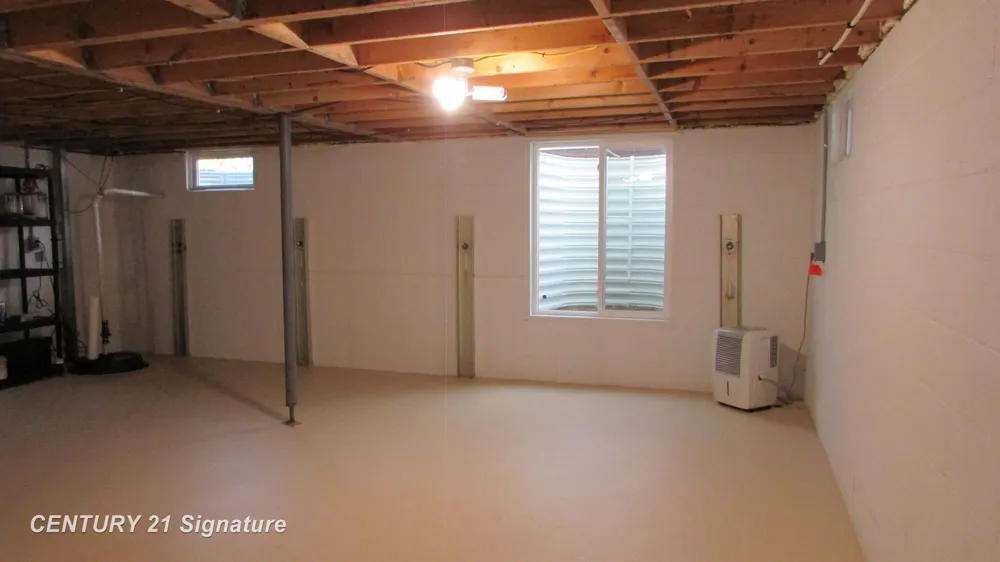 7417 Mackinaw Road Bay City City, MI 48706