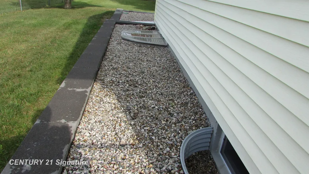 7417 Mackinaw Road Bay City City, MI 48706