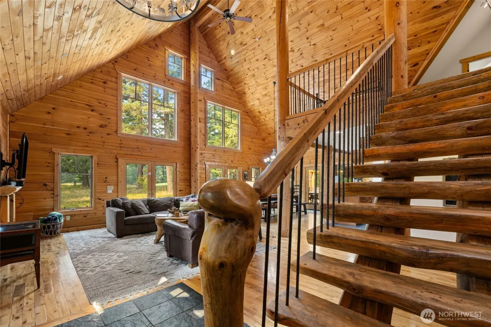 1611 Larkspur Loop Cle Elum, WA 98922