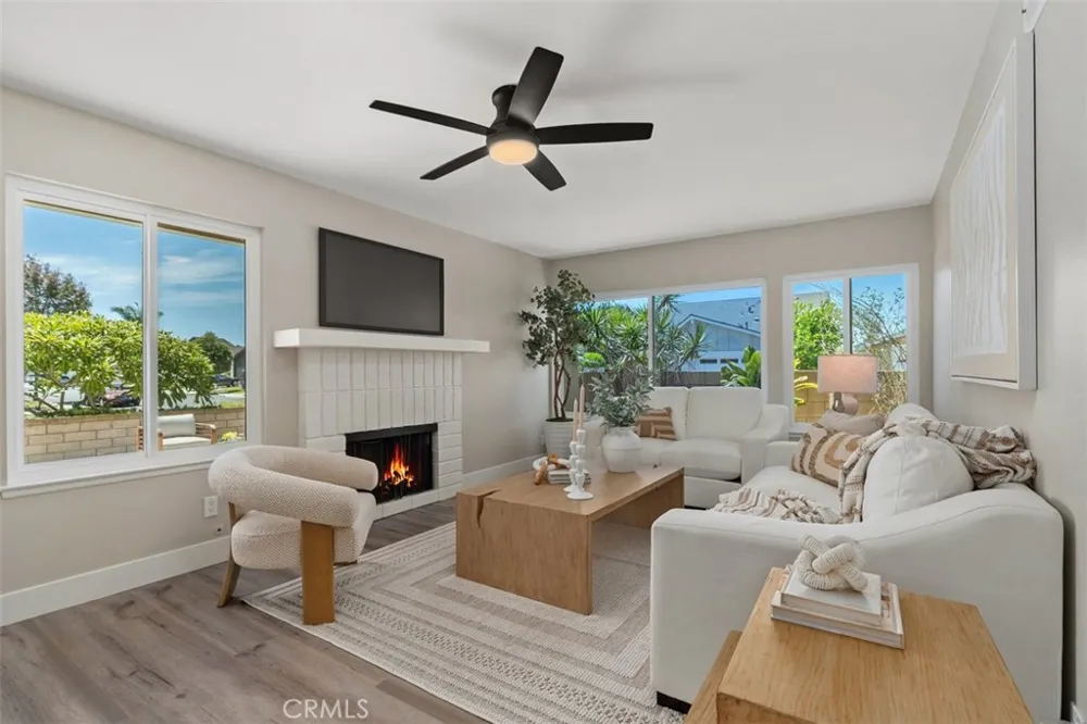 6111 Leyte Cypress, CA 90630
