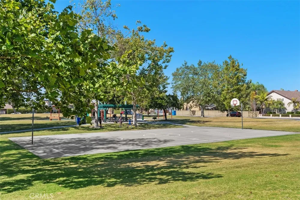 6111 Leyte Cypress, CA 90630