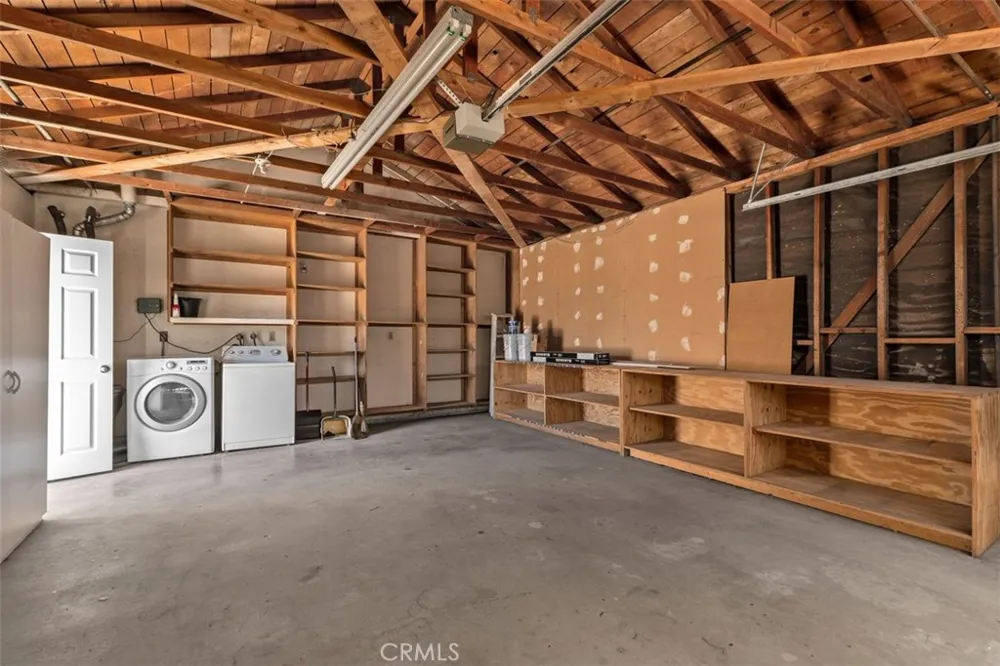 6111 Leyte Cypress, CA 90630