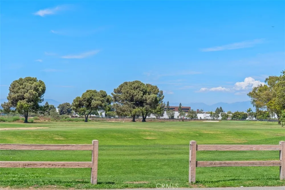 6111 Leyte Cypress, CA 90630