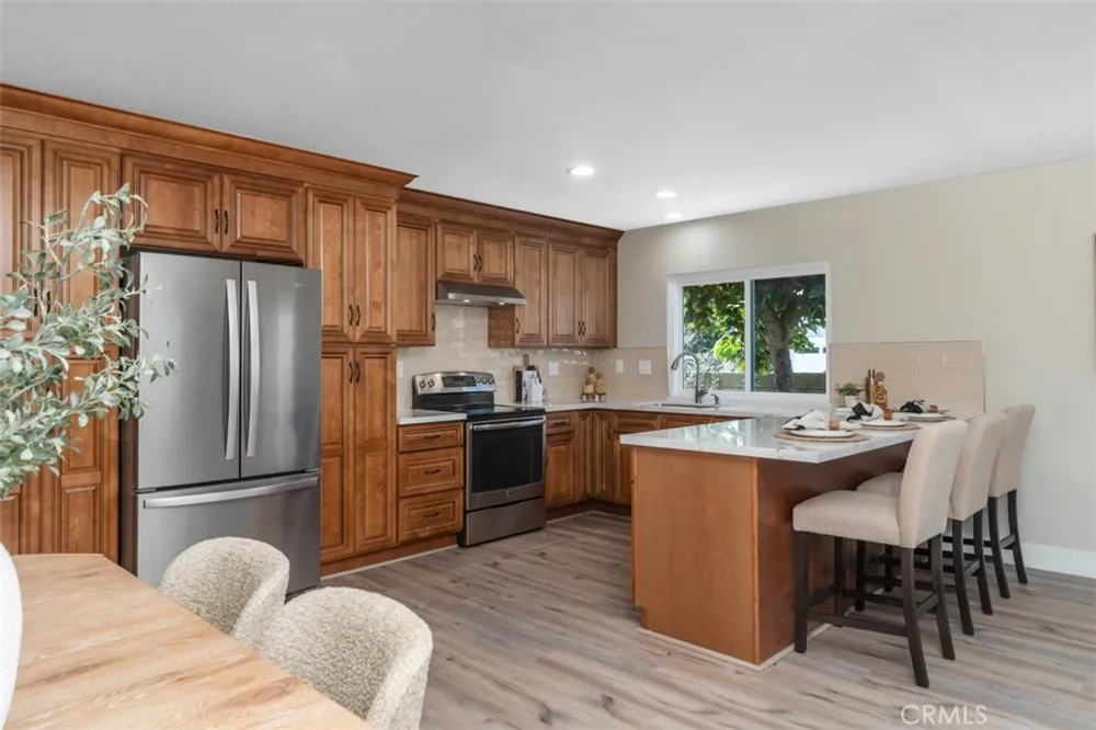 6111 Leyte Cypress, CA 90630