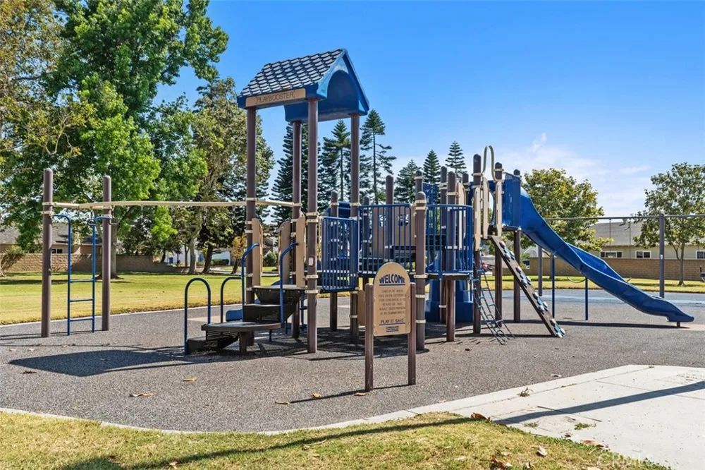 6111 Leyte Cypress, CA 90630