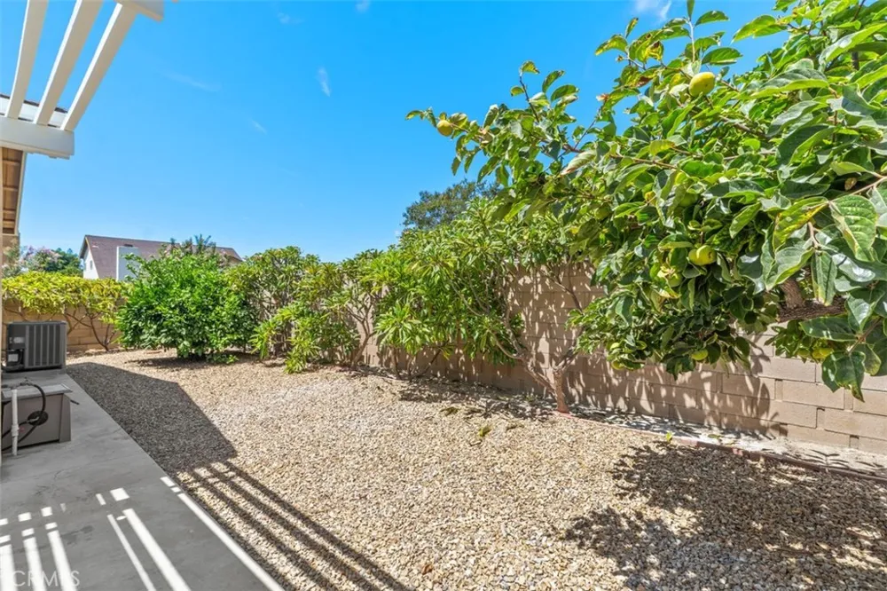 6111 Leyte Cypress, CA 90630