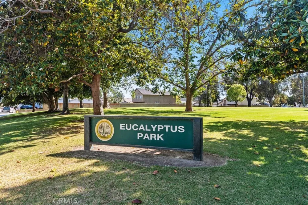 6111 Leyte Cypress, CA 90630